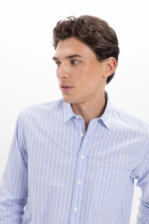 Erkek Regular Fit Klasik Kesim Oversize Uzun Kollu %100 Pamuk Keten Doku Tek Cepli Mavi Çizgili Gömlek