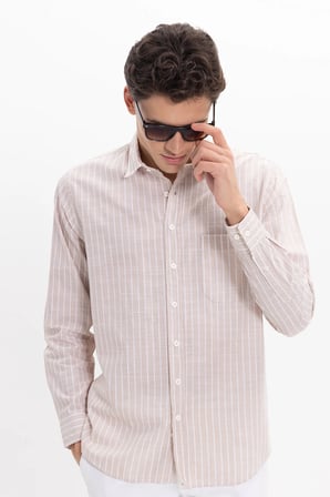 Erkek Regular Fit Klasik Kesim Oversize Uzun Kollu %100 Pamuk Keten Doku Tek Cepli Bej Çizgili Gömlek