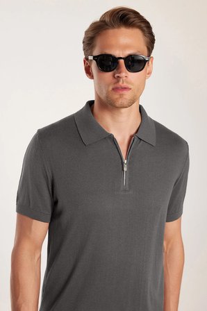 Erkek Slim Fit Dar Kesim Pamuklu Örme Triko Fermuarlı Füme Polo Yaka Tişört