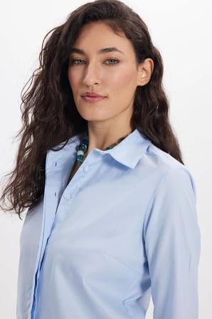 Kadın Slim Fit Dar Kesim %100 Pamuk Spor Yaka Gizli Pat Uzun Kollu Düz Oxford Leke Tutmaz Mavi Gömlek