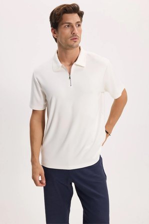 Erkek Regular Fit Rahat Kesim Ekstra Soft Modal Kumaş Kısa Kollu Yarım Fermuarlı Beyaz Polo Yaka Tişört