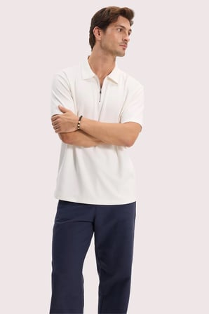 Erkek Regular Fit Rahat Kesim Ekstra Soft Modal Kumaş Kısa Kollu Yarım Fermuarlı Beyaz Polo Yaka Tişört