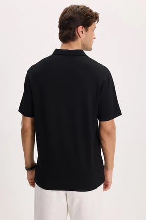 Erkek Regular Fit Rahat Kesim Ekstra Soft Modal Kumaş Kısa Kollu Yarım Fermuarlı Siyah Polo Yaka Tişört