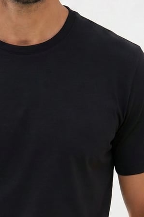 Erkek Regular Fit Klasik Kesim Ekstra Soft Modal Kumaş Bisiklet Yaka Kısa Kollu Siyah Tişört