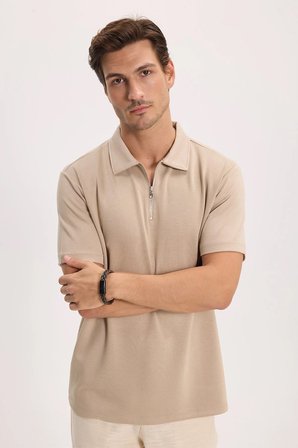 Erkek Regular Fit Rahat Kesim Ekstra Soft Modal Kumaş Kısa Kollu Yarım Fermuarlı Bej Polo Yaka Tişört