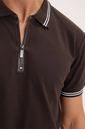 Erkek Slim Fit Dar Kesim %100 Pamuk Kısa Kollu Fermuarlı Kahverengi Polo Yaka Tişört