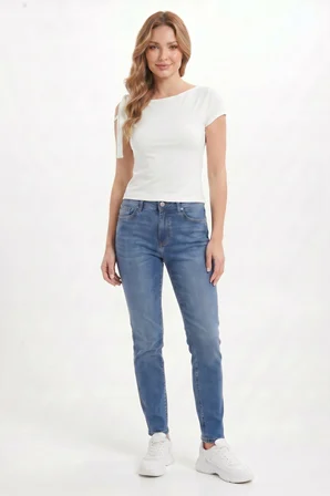 Kadın Slim Fit Dar Kesim Kısa Kollu Kayık Yaka Ekru Bluz