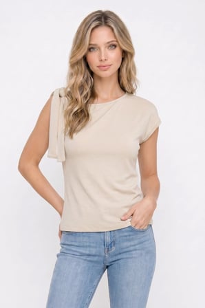 Kadın Slim Fit Dar Kesim Kısa Kollu Kayık Yaka Bej  Bluz