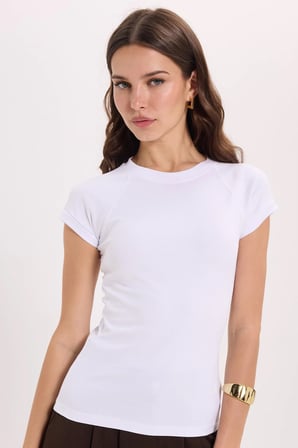 Kadın Slim Fit Dar Kesim Bisiklet Yaka Reglan Kol %100 Pamuk Beyaz Tişört Bluz