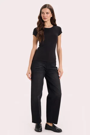 Kadın Slim Fit Dar Kesim Bisiklet Yaka Reglan Kol %100 Pamuk Siyah Tişört Bluz