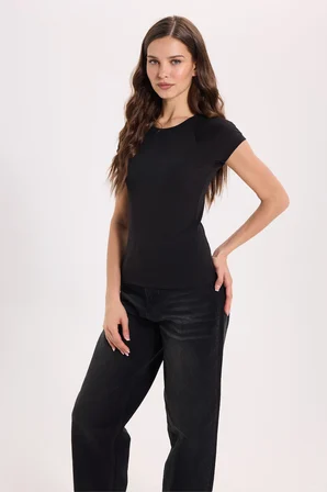 Kadın Slim Fit Dar Kesim Bisiklet Yaka Reglan Kol %100 Pamuk Siyah Tişört Bluz