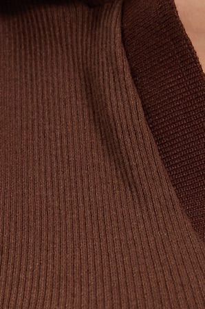 Kadın Slim Fit Dar Kesim Pamuklu Kısa Kollu Kahverengi Polo Yaka Tişört