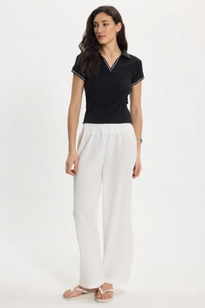 Kadın Slim Fit Dar Kesim Pamuklu Polo Yaka Kısa Kollu Siyah Tişört