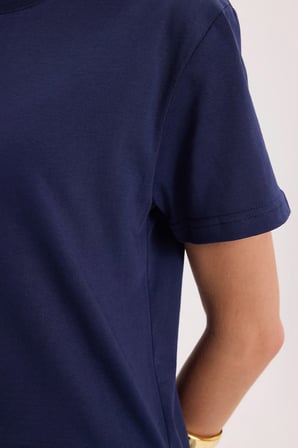Kadın Relax Fit Rahat Kesim Kısa Kollu Bisiklet Yaka Lacivert Tişört