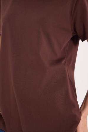 Kadın Relax Fit Rahat Kesim Kısa Kollu Bisiklet Yaka Kahverengi Tişört