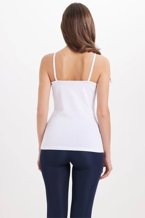 Kadın Slim Fit Dar Kesim Pamuklu İnce Askılı Dantel Detaylı Beyaz Crop Atlet