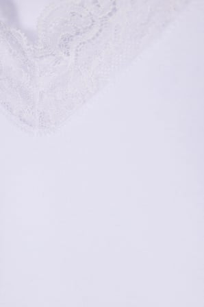 Kadın Slim Fit Dar Kesim  Kolsuz V Yaka Dantel Detaylı Pamuklu Likralı Beyaz Crop