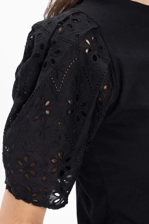 Kadın Slim Fit Dar Kesim %100 Pamuk Kısa Kollu Bisiklet Yaka Siyah Tişört