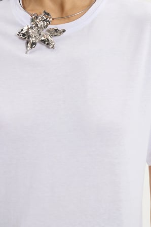 Kadın Slim Fit Dar Kesim %100 Pamuk Kısa Kollu Bisiklet Yaka Beyaz Tişört