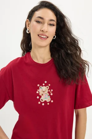 Kadın Oversize Geniş Kesim %100 Pamuk Bisiklet Yaka Kısa Kollu Baskılı Bordo Tişört