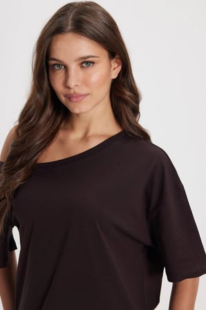 Kadın Slim Fit Dar Kesim %100 Pamuk Kayık Yaka Kısa Kollu Kahverengi Tişört