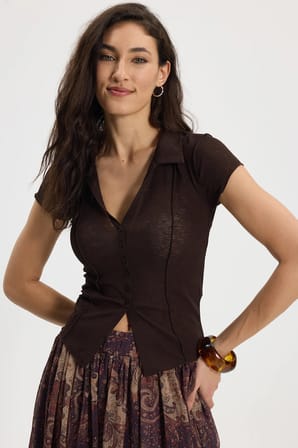 Kadın Slim Fit Dar Kesim Kısa Kollu Gömlek Yaka Koyu Kahve Gömlek