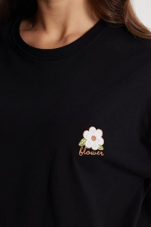Kadın Oversize Geniş Kesim %100 Pamuk Bisiklet Yaka Kısa Kollu Baskılı Siyah Tişört