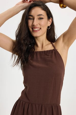 Kadın Standart Fit Normal Kesim Kare Yaka Bağlama Detaylı Kahverengi Keten Elbise