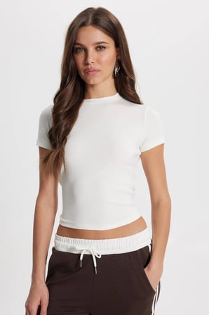 Kadın Slim Fit Dar Kesim Pamuklu Kısa Kollu Bisiklet Yaka Beyaz Tişört