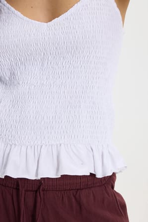 Kadın Slim Fit Dar Kesim %100 Pamuk Askılı  Büzgülü V Yaka Beyaz Bluz