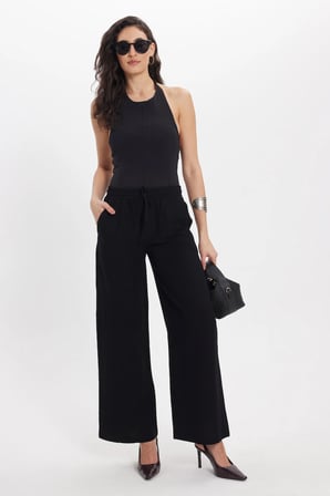 Kadın Regular Fit Klasik Kesim Pamuklu Beli Bağcıklı Lastikli Keten Görünümlü Siyah Palazzo Pantolon