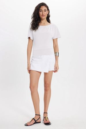 Kadın Slim Fit Dar Kesim Kısa Kollu Kayık Yaka Ekru Tişört