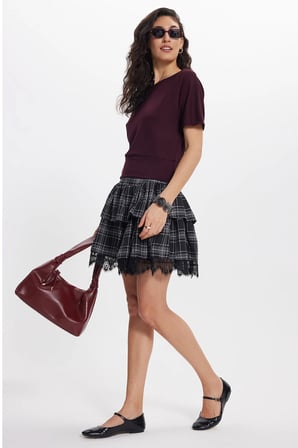 Kadın Slim Fit Dar Kesim Kısa Kollu Kayık Yaka Mürdüm Tişört