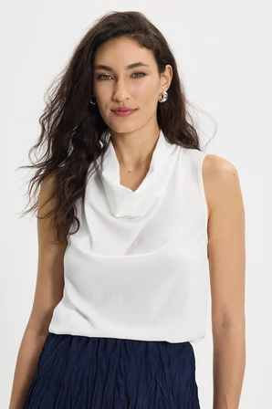 Kadın Slim Fit Dar Kesim Degaje Yaka Kolsuz Ekru Kruvaze Bluz