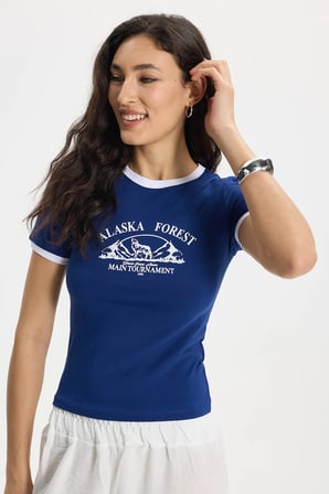 Kadın Slim Fit Dar Kesim %100 Pamuk Bisiklet Yaka Kısa Kollu Baskılı Lacivert Tişört
