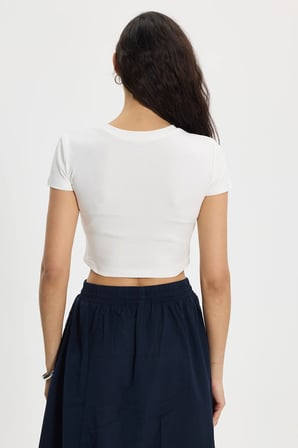 Kadın Slim Fit Dar Kesim %100 Pamuk Bisiklet Yaka Kısa Kollu Baskılı Ekru Crop Tişört