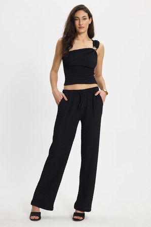 Kadın Slim Fit Dar Kesim Tek Omuz Tek Kol Doku Desenli Siyah Bluz
