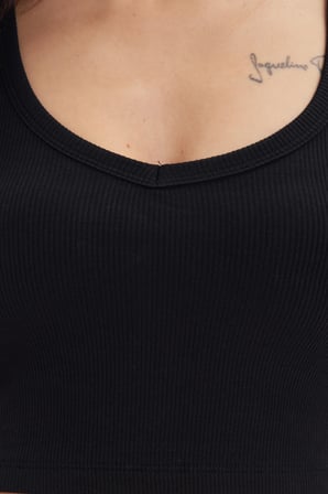 Kadın Slim Fit Dar Kesim Pamuklu Kolsuz Askılı Siyah Crop