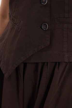 Kadın Slim Fit Dar Kesim %100 Pamuk V Yaka Çift Cepli Kahverengi Etek Yelek Takım