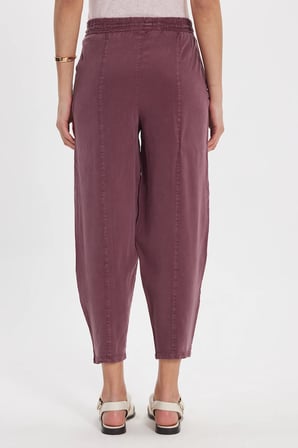Kadın Relax Fit Rahat Kesim Beli Lastikli Yumuşak Dokulu Çift Cepli Mürdüm Pantolon