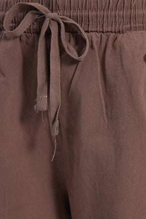 Kadın Relax Fit Rahat Kesim %100 Pamuk Beli Bağcıklı Lastikli Çift Cepli Kahverengi Pantolon