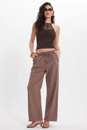 Kadın Relax Fit Rahat Kesim %100 Pamuk Beli Bağcıklı Lastikli Çift Cepli Kahverengi Pantolon