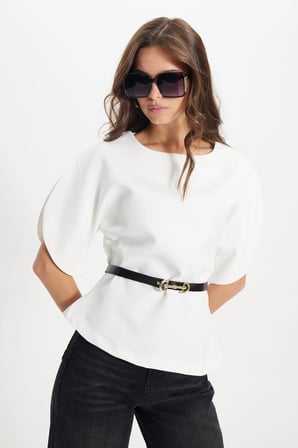 Kadın Slim Fit Dar Kesim Kol Detaylı İnce Kemerli Fermuarlı Beyaz Bluz