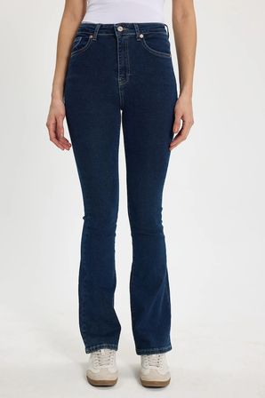Kadın Regular Fit Klasik Kesim Pamuklu Likralı İspanyol Paça Lacivert Jean Kot Pantolon
