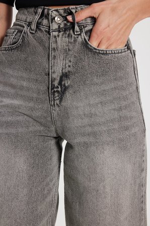 Kadın Relax Fit Rahat Kesim %100 Pamuk Cepli Geniş Paça Gri Jean Kot Pantolon