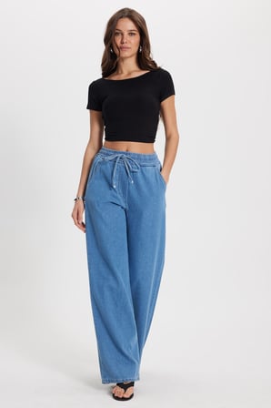 Kadın Relax Fit Rahat Kesim %100 Pamuk Beli Bağcıklı Lastikli Denim Efektli Açık Mavi Palazzo Pantolon
