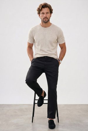 Erkek Relax Fit Rahat Kesim %100 Pamuk Geniş Paça Keten Kumaş Çift Cepli Siyah Pantolon