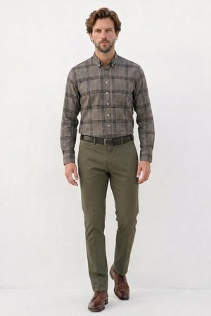 Erkek Regular Fit Klasik Kesim Düğmeli Yaka Küçük Kareli Pamuklu Gömlek
