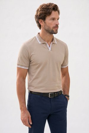 Erkek Slim Fit Dar Kesim %100 Pamuklu Çizgili Detaylı V Yaka Taş Polo Yaka Tişört