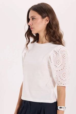 Kadın Slim Fit Dar Kesim %100 Pamuk Kısa Kollu Bisiklet Yaka Beyaz Tişört